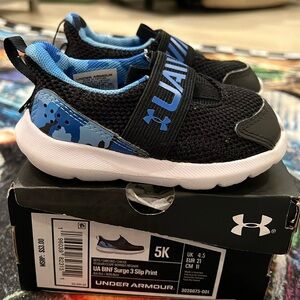 Under Armour Boy's Surge 3 Slip-On Print 6K Toddler